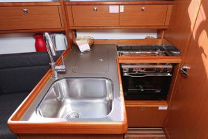 Bavaria Cruiser 33