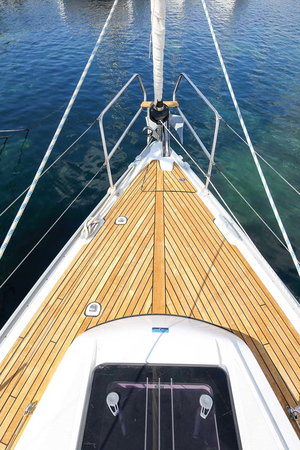 Bavaria Cruiser 33