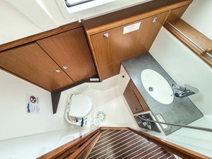 Bavaria Cruiser 37