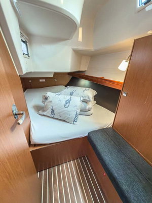 Bavaria Cruiser 37