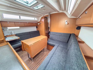 Bavaria Cruiser 37