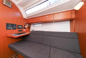 Bavaria Cruiser 37