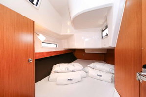 Bavaria Cruiser 37