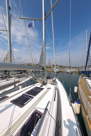 Bavaria Cruiser 37