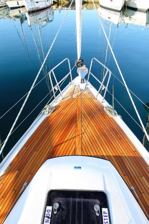 Bavaria Cruiser 37