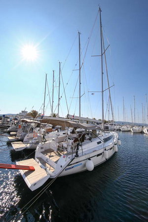 Bavaria Cruiser 41 S „Ciao (17)“ – fotka 3