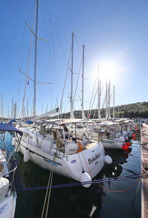 Bavaria Cruiser 46 „Viribus Unitis“ – fotka 2