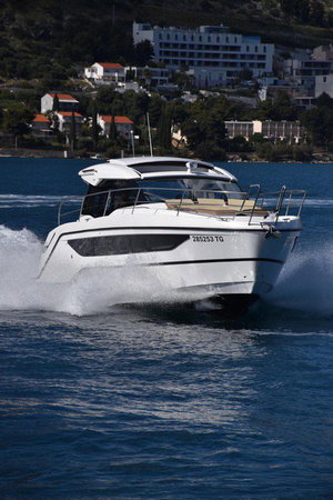 Bavaria SR38 Hard Top „Wave X“ – fotka 2
