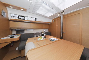 Dufour 382 „Elyra“ – fotka 12