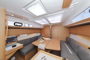 Dufour 382 „Elyra“ – fotka 9
