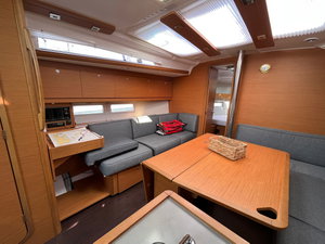 Dufour 390 „Bella I“ – fotka 6