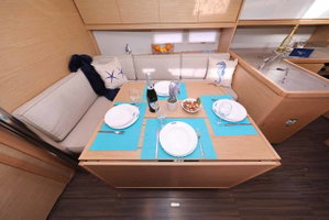 Dufour 390 „Free Spirit“ – fotka 11