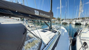 Dufour 41 Performance - 3 cab. „Nine to five“ – fotka 9