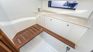 Dufour 41 Performance - 3 cab. „Nine to five“ – fotka 25