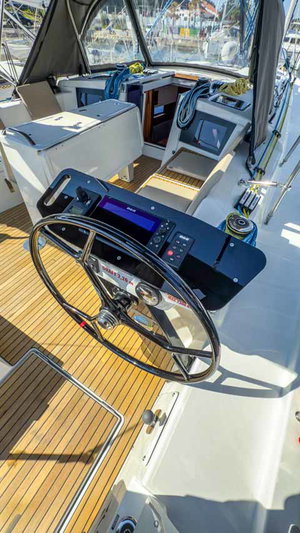 Dufour 41 Performance - 3 cab. „Nine to five“ – fotka 8