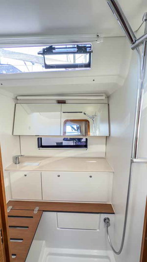 Dufour 41 Performance - 3 cab. „Nine to five“ – fotka 24