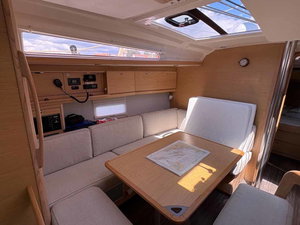 Dufour 430 „Ansomo“ – fotka 5