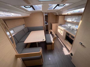 Dufour 430 „Karla“ – fotka 7