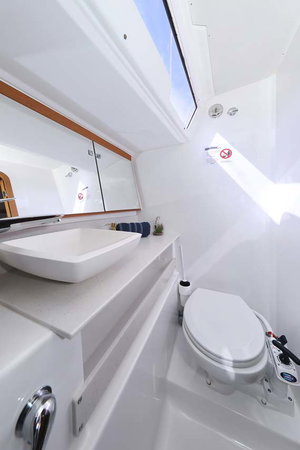 Dufour 430 „Lucia 1“ – fotka 28