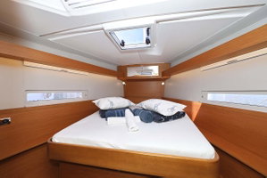Dufour 430 „Lucia 1“ – fotka 17