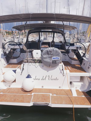 Dufour 470 „Sombra del Viento“ – fotka 2