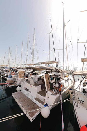 Dufour 520 GL „Luna 77“ – fotka 3