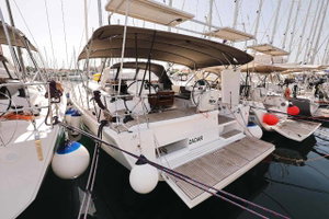 Dufour 520 GL „Luna 77“ – fotka 2