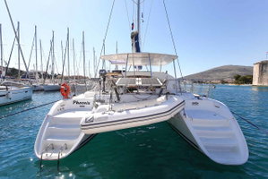 Lagoon 380 S2 „Phoenix“ – fotka 1
