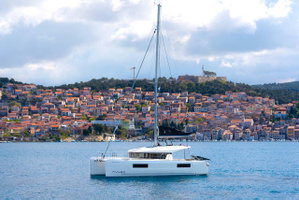 Lagoon 40 „Millennium Falcon“ – fotka 1