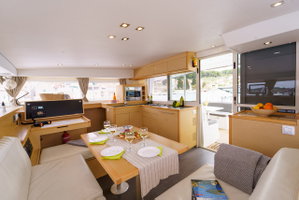 Lagoon 400 S2 „Miss Moneypenny“ – fotka 16