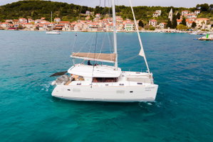 Lagoon 400 S2 „Miss Moneypenny“ – fotka 3