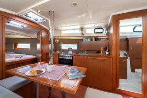 Oceanis 38 „Aphrodite“ – fotka 13