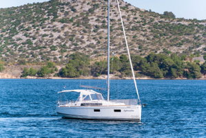 Oceanis 38 „Aphrodite“ – fotka 2