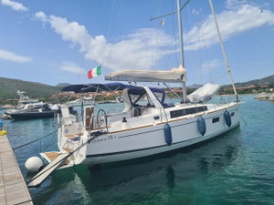 Oceanis 38.1 „Illuminating“ – fotka 2