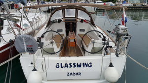 Sun Odyssey 349 „Glasswing“ – fotka 1