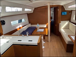 Sun Odyssey 380 „Golden eye“ – fotka 2