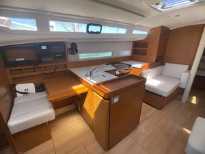 Sun Odyssey 410 „Rocketman“ – fotka 4