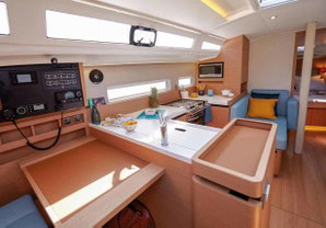 Sun Odyssey 410 „Turing Machine“ – fotka 8