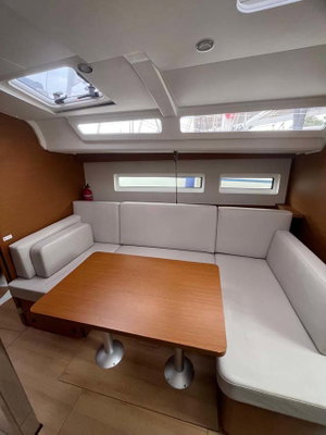 Sun Odyssey 440
