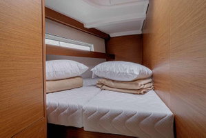 Sun Odyssey 440