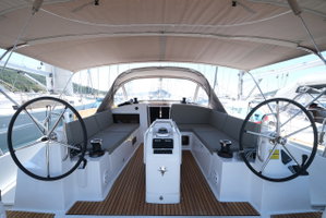 Sun Odyssey 440 „Roma“ – fotka 2