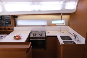 Sun Odyssey 440 „Roma“ – fotka 6