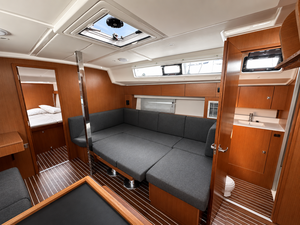 Bavaria C42 „Silver VII“ – fotka 9
