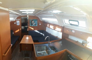 Bavaria Cruiser 37
